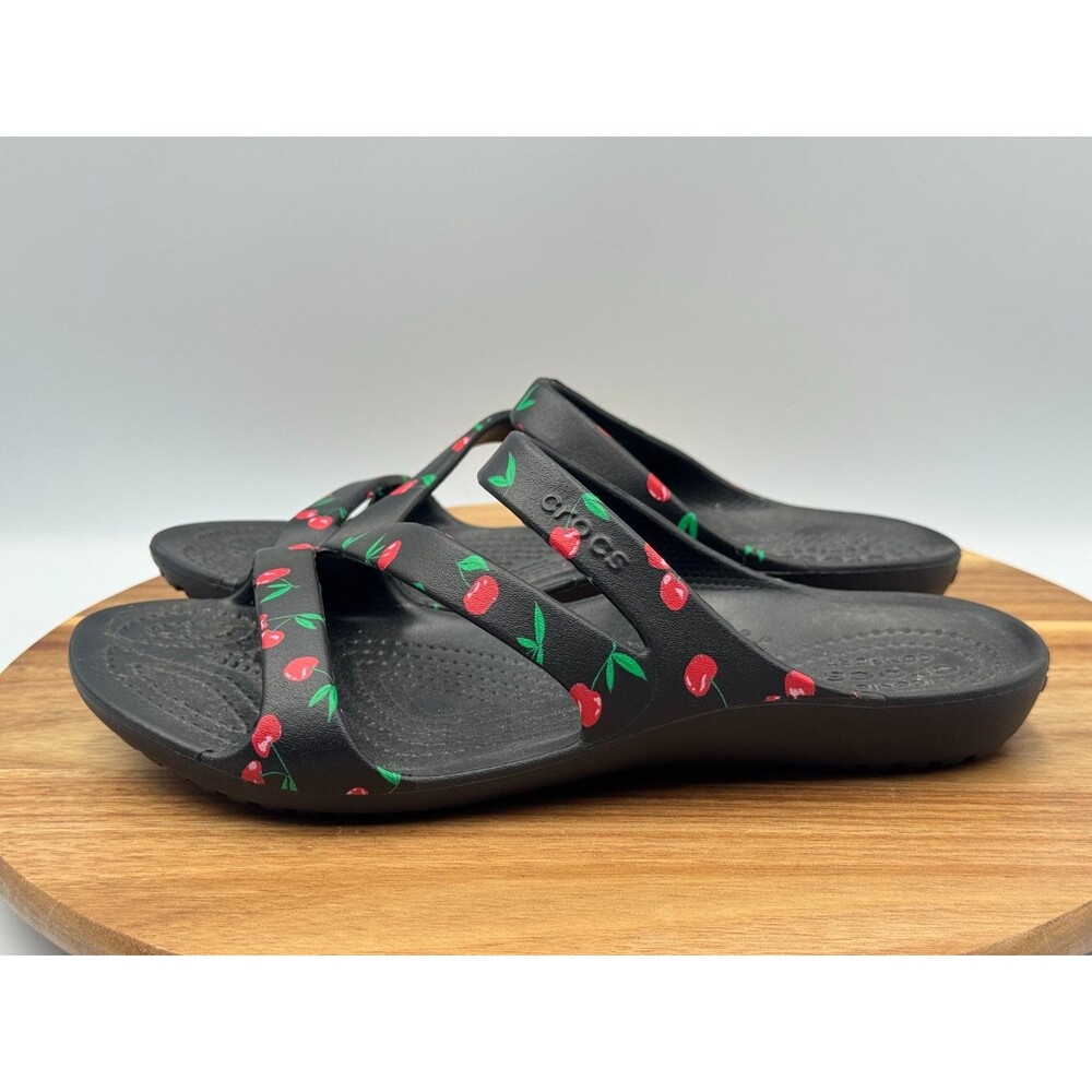 CROCS Women's Kadee ll Graphic Sandals Slip Ons Black/Cherries RARE! Size 7 - Picture 3 of 9